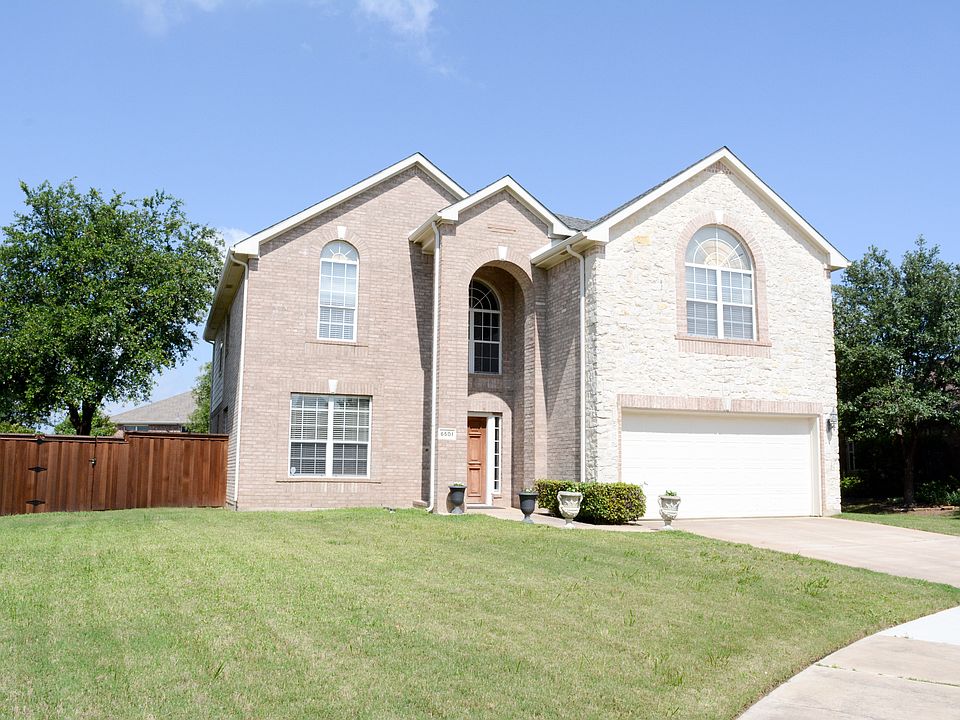 Front yard - Almost 1/4 acre
