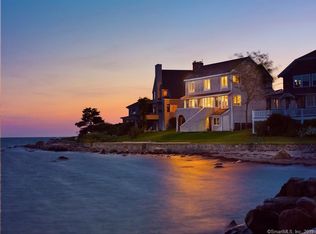 5 Clubhouse Point Rd, Groton, CT 06340