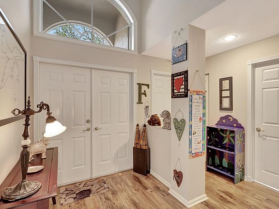 5th image of 11897 Manzano Avenue