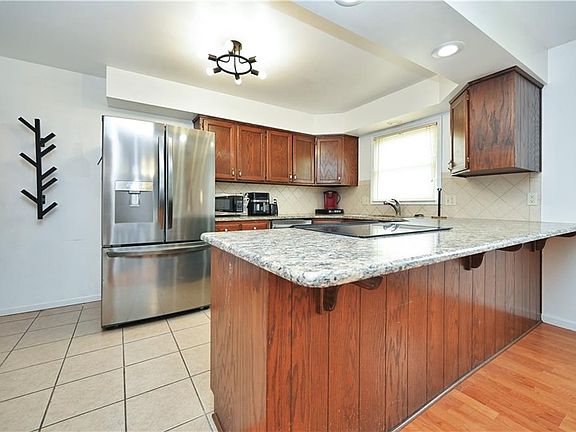3rd image of 413 Madore St