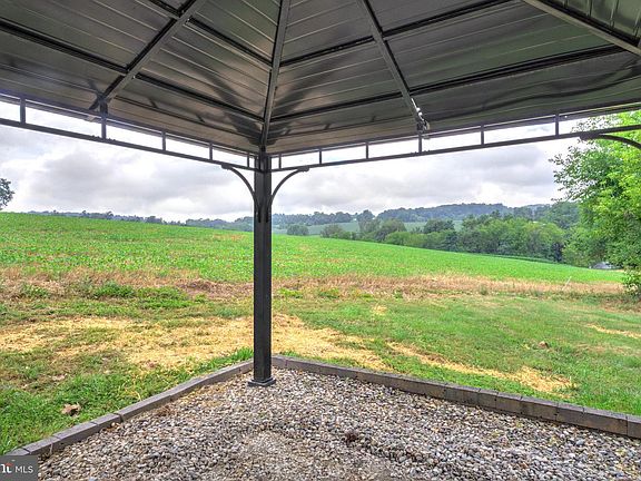 4th image of 1234 Canadochly Rd
