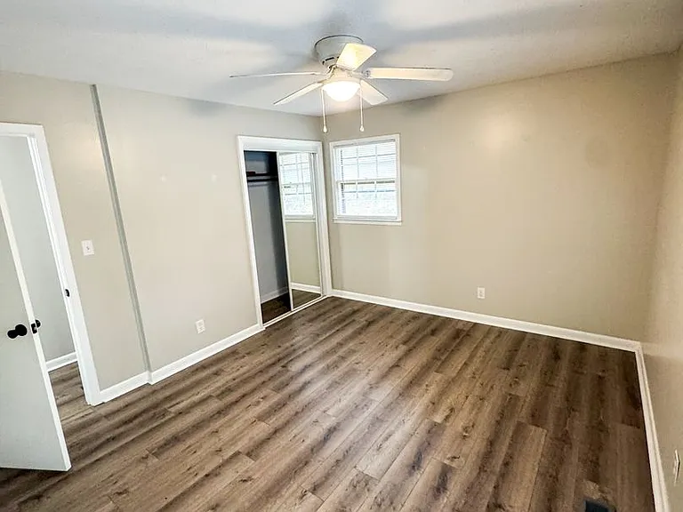 926 Carson Ln SW — Photo 12
