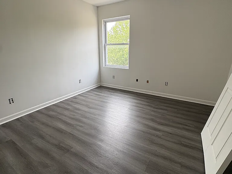 428-430 Jefferson Ave #3BB — Photo 2