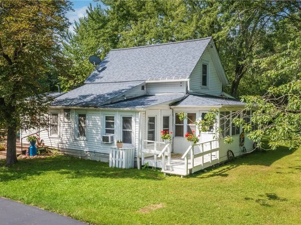 2640 Love Rd, Grand Island, NY 14072