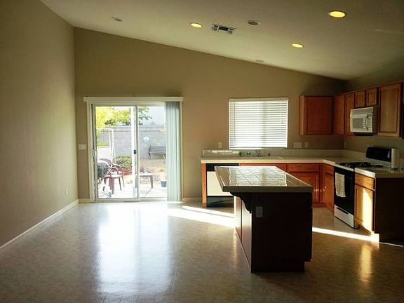 Kitchen & Nook