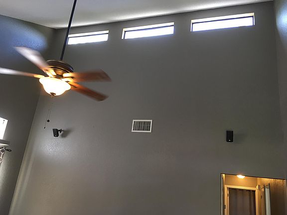 3rd image of 1426 W Torrey St