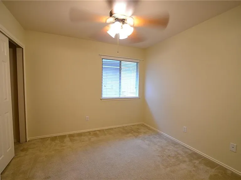 1215 Cardigan St — Photo 10