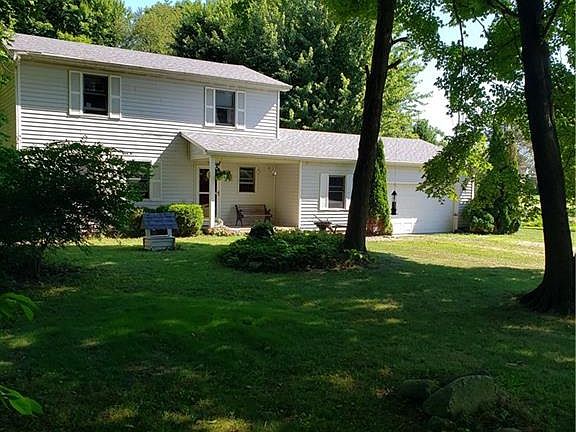 3rd image of 13488 E 166th St