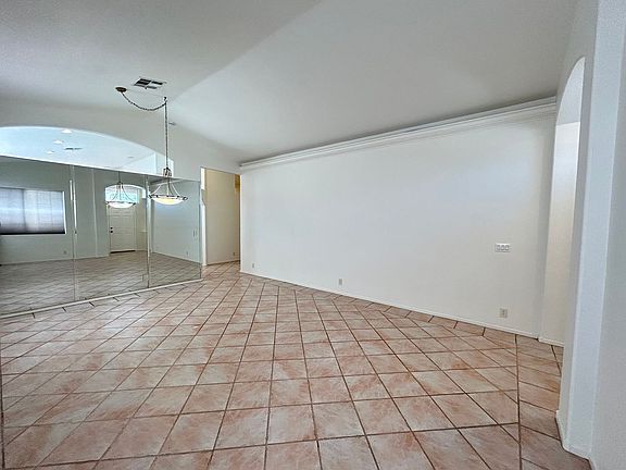 3rd image of 9757 Derbyhill Cir