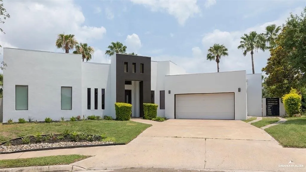 4 bed, 4.5 bath, 3346 sqft, $3,000 — Photo 1