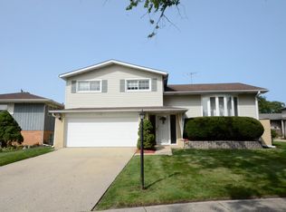 190 Michael Rd, Des Plaines, IL 60016