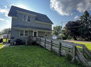 810 4th Ave SW, Wells, MN 56097