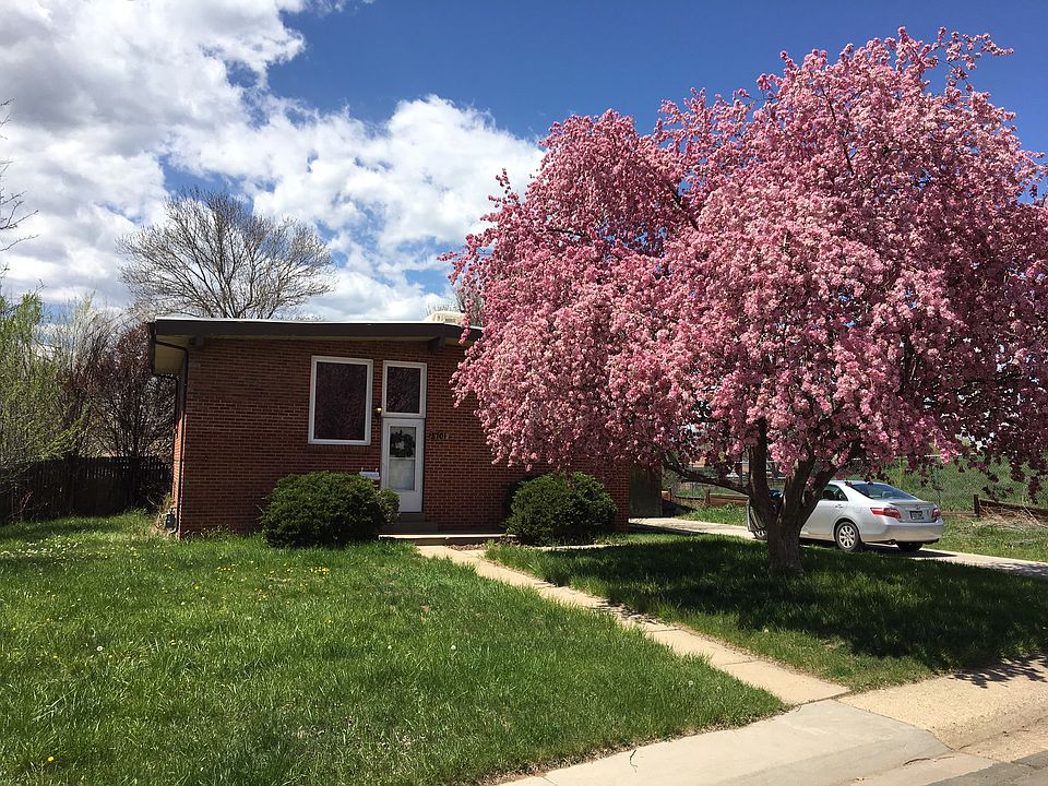 1st image of 8701 Crescent Dr