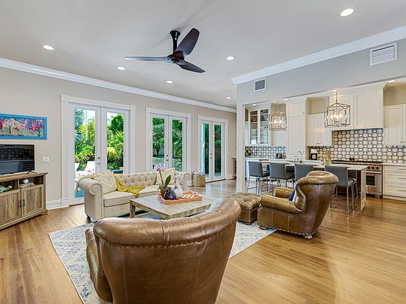3rd image of 1311 Villa Mill Aly