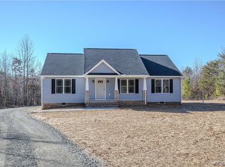 6697 Old Buckingham Rd, Powhatan, VA 23139