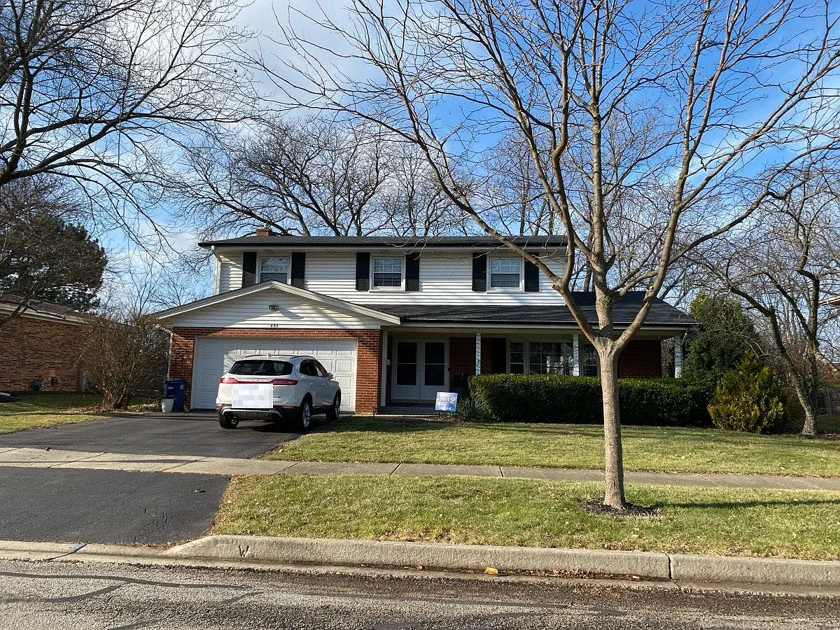 496 Castlewood Ln photo 1