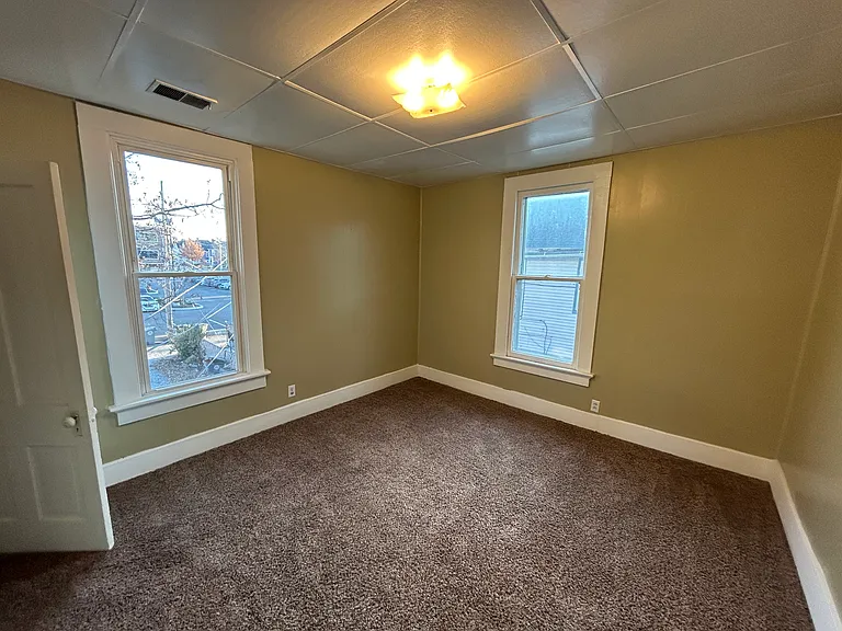 307 Chandler Ave #D — Photo 5