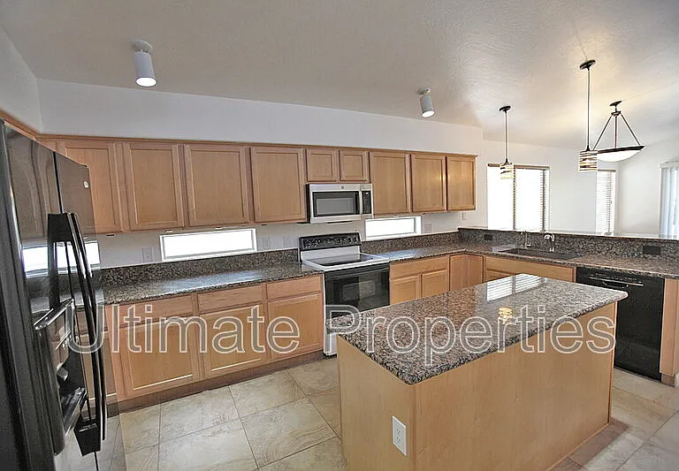 15313 N 104th Way — Photo 7
