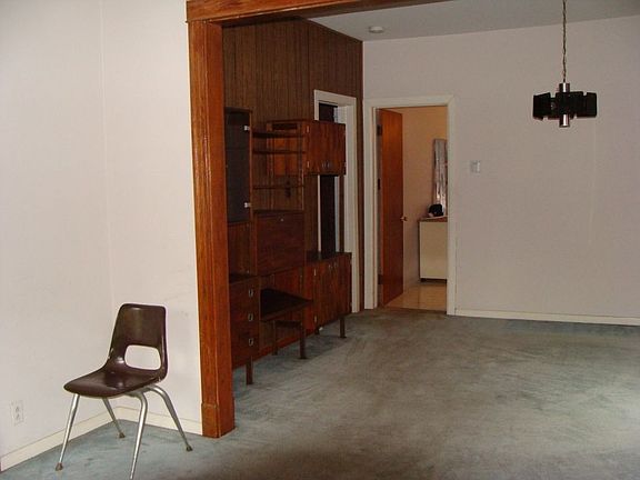 Living Room Unit 1