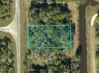 1970 Quintero Ln, Lehigh Acres, FL 33972
