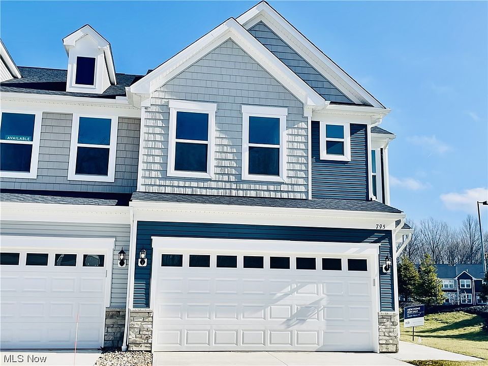 1st image of 795 N Parkside Dr