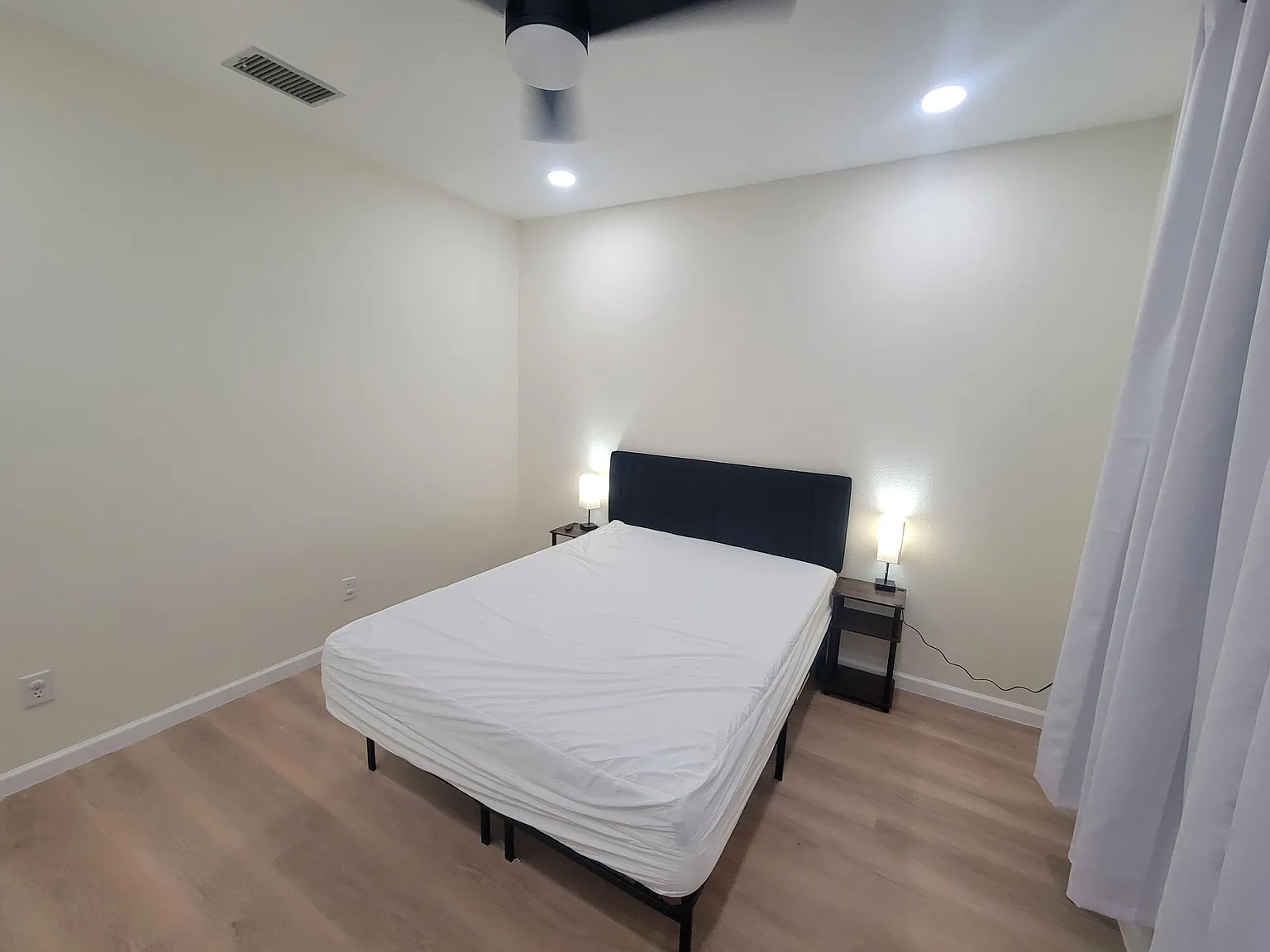 4 bed, 3.0 bath, 2882 sqft, $455 — Photo 4