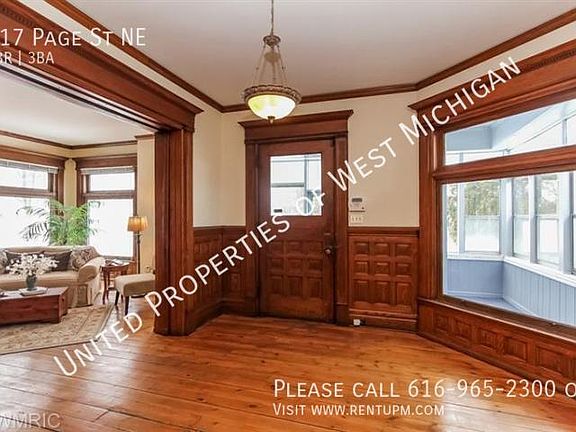 3rd image of 117 Page St NE