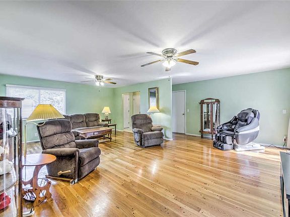 2nd image of 2660 Bradwell Dr