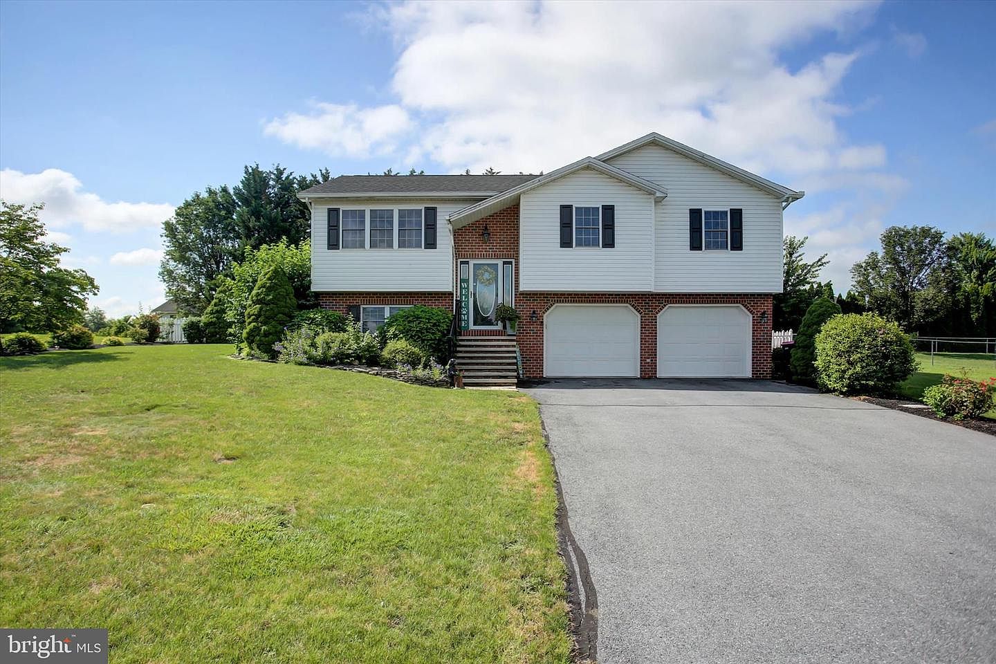 10482 Mapleton Rd, Shippensburg, PA 17257 | Zillow