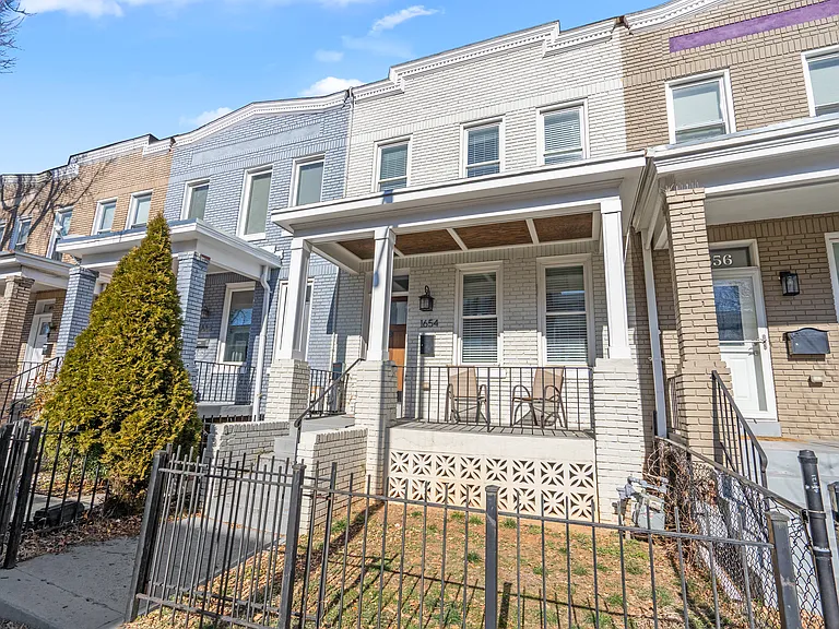 1654 Gales St NE — Photo 44