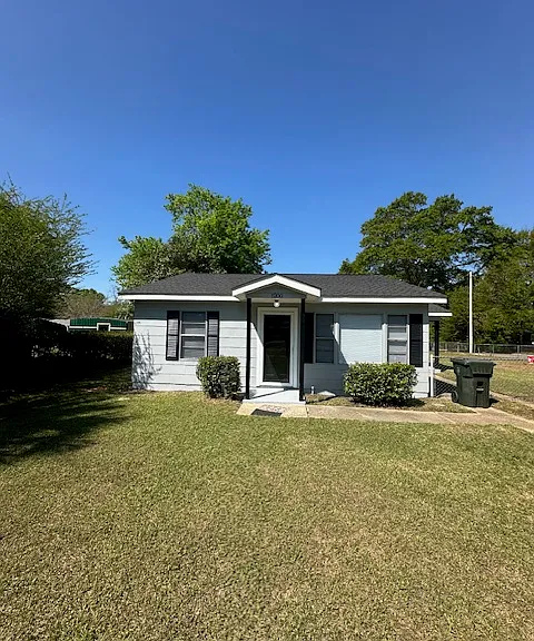 1200 Cannon Rd — Photo 1