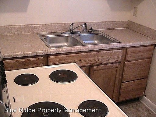 5th image of 1038 E Sevier Ave APT 2