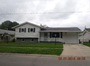 2304 Griffiths Ave, Springfield, IL 62702