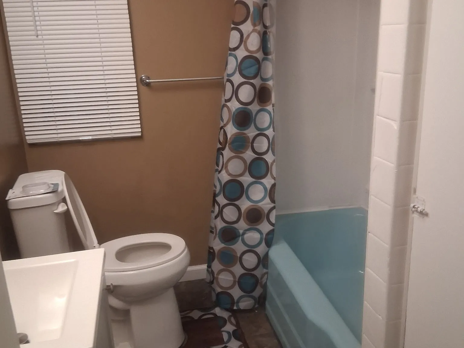 2 bed, $1,200 — Photo 4