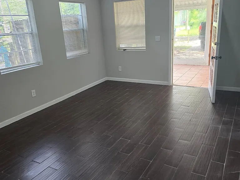 10242 Westmar Rd — Photo 20
