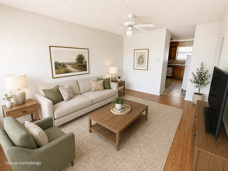 104 W Anderson Ave #D — Photo 3