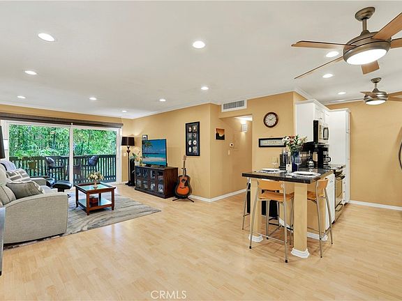 2nd image of 552 N Bellflower Blvd Unit 303