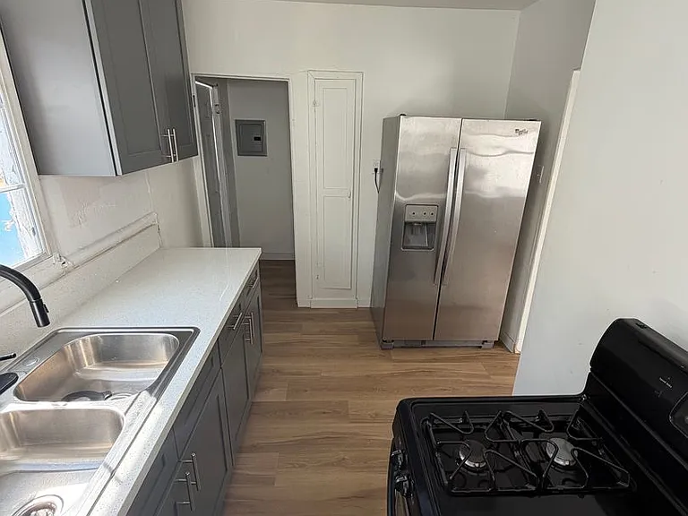 2651 S Cloverdale Ave — Photo 8