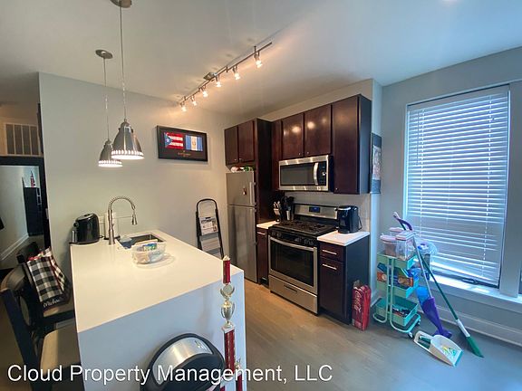 3rd image of 2459 S Washtenaw Ave #1W-2