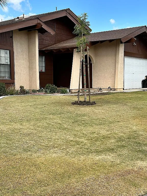 3525 Sedona Way photo 1
