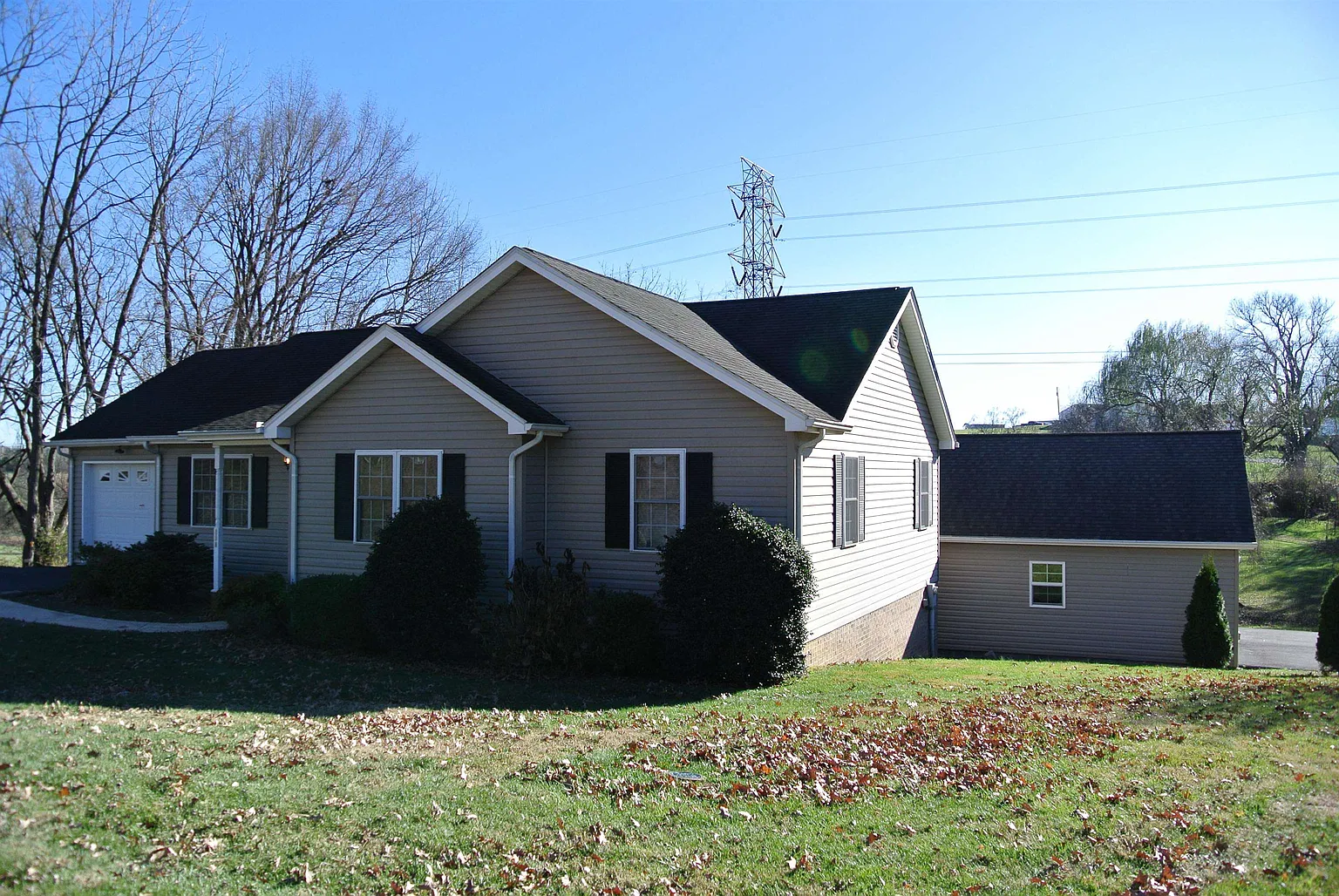 800 New Hope Rd photo 1