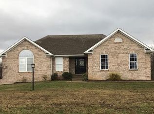 41150 Andrew Dr, Floyds Knobs, IN 47119