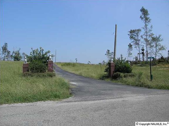 2nd image of 518 County Road 294