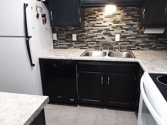 Dishwasher - fridge included