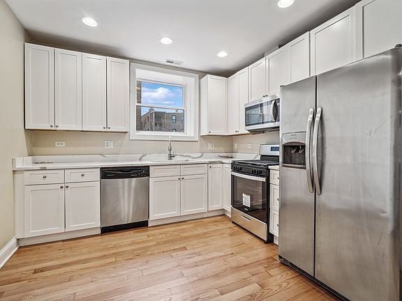 2nd image of 6100 N Talman Ave APT A1