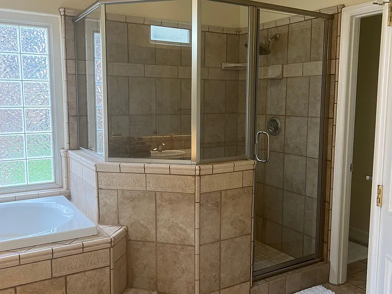 1403 S Huntington St — Photo 23