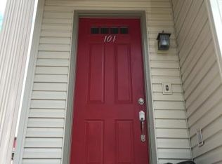 700 Gladstone Dr APT 101, Gretna, LA 70056