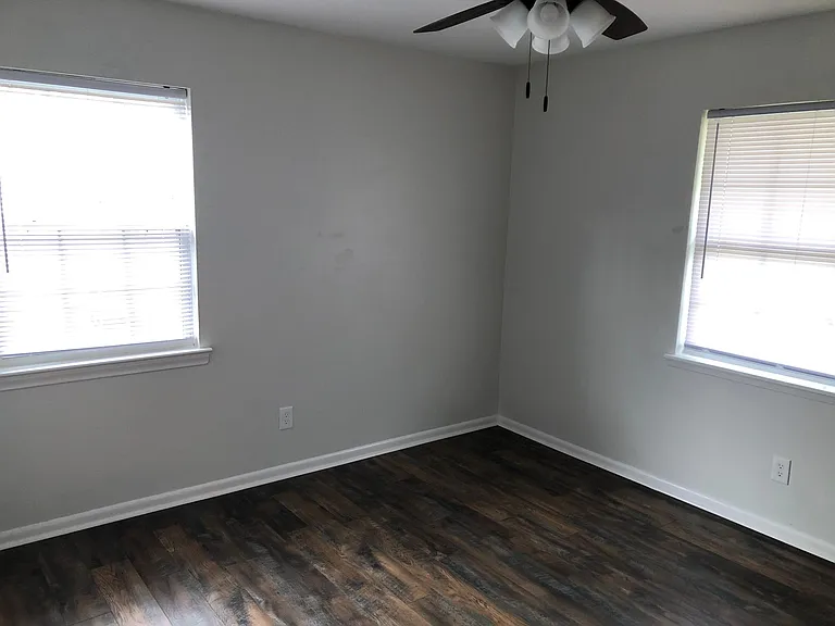 2410 Dowler Cir — Photo 9