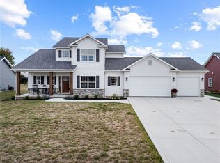 8798 Stoneshire St NW, Massillon, OH 44646