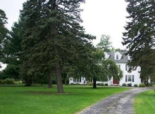 194 River Rd, Glenmont, NY 12077